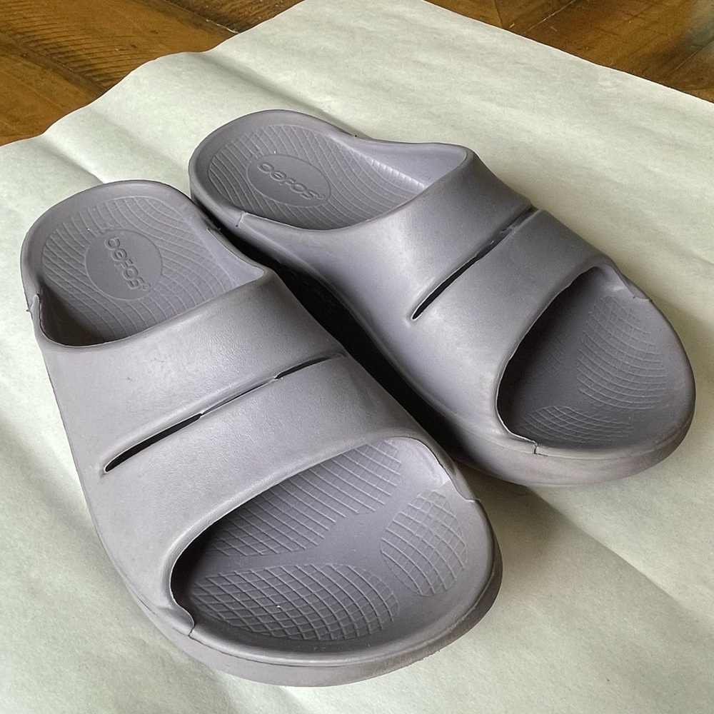 Oofos Ooahh Sandal Comfort Recovery Slides Size Women 8 Mens 6 Color - Lavender